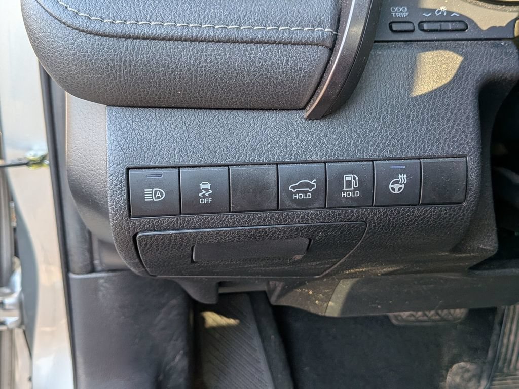 Used 2021 Toyota Camry XSE AWD/4WD image 47