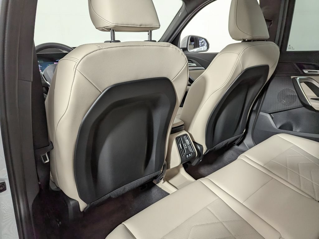 Used 2025 BMW X1 xDrive28i w/ Technology Package AWD/4WD image 47