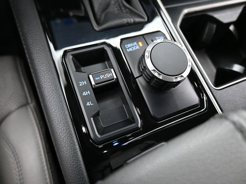 Used 2023 Toyota Tundra Limited AWD/4WD image 15