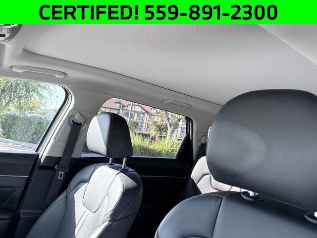 Certified 2023 Kia Sorento SX FWD image 7