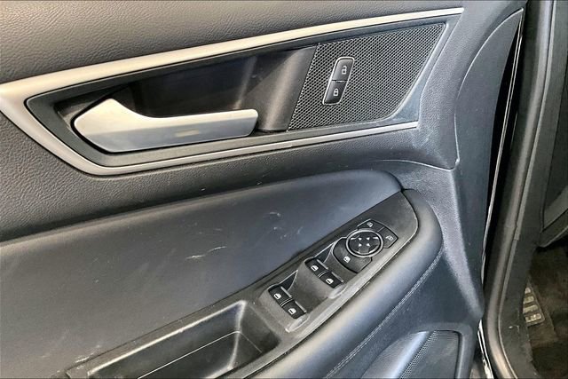 Used 2024 Ford Edge SEL w/ Convenience Package image 38