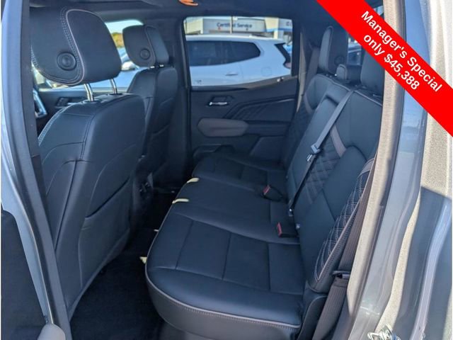 Used 2024 GMC Canyon Denali image 11