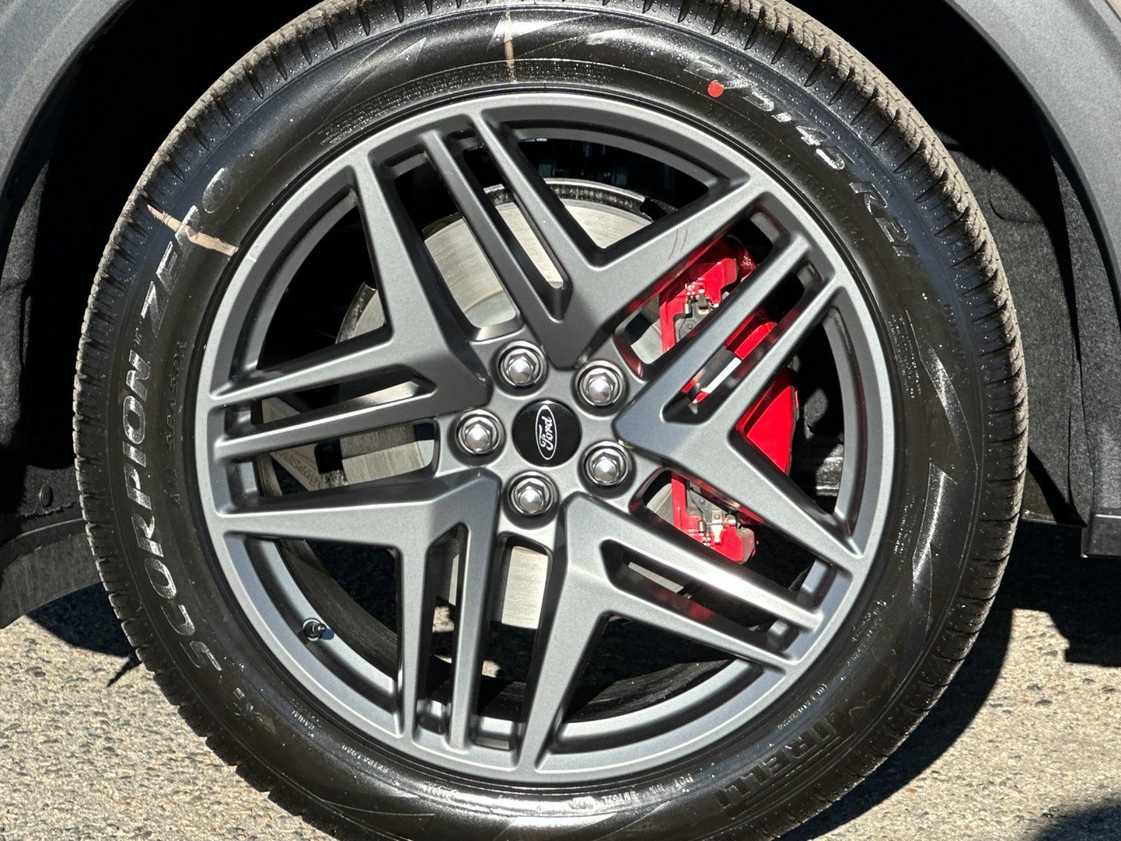 New 2026 Ford Explorer ST-Line w/ ST-Line Street Pack RWD image 39