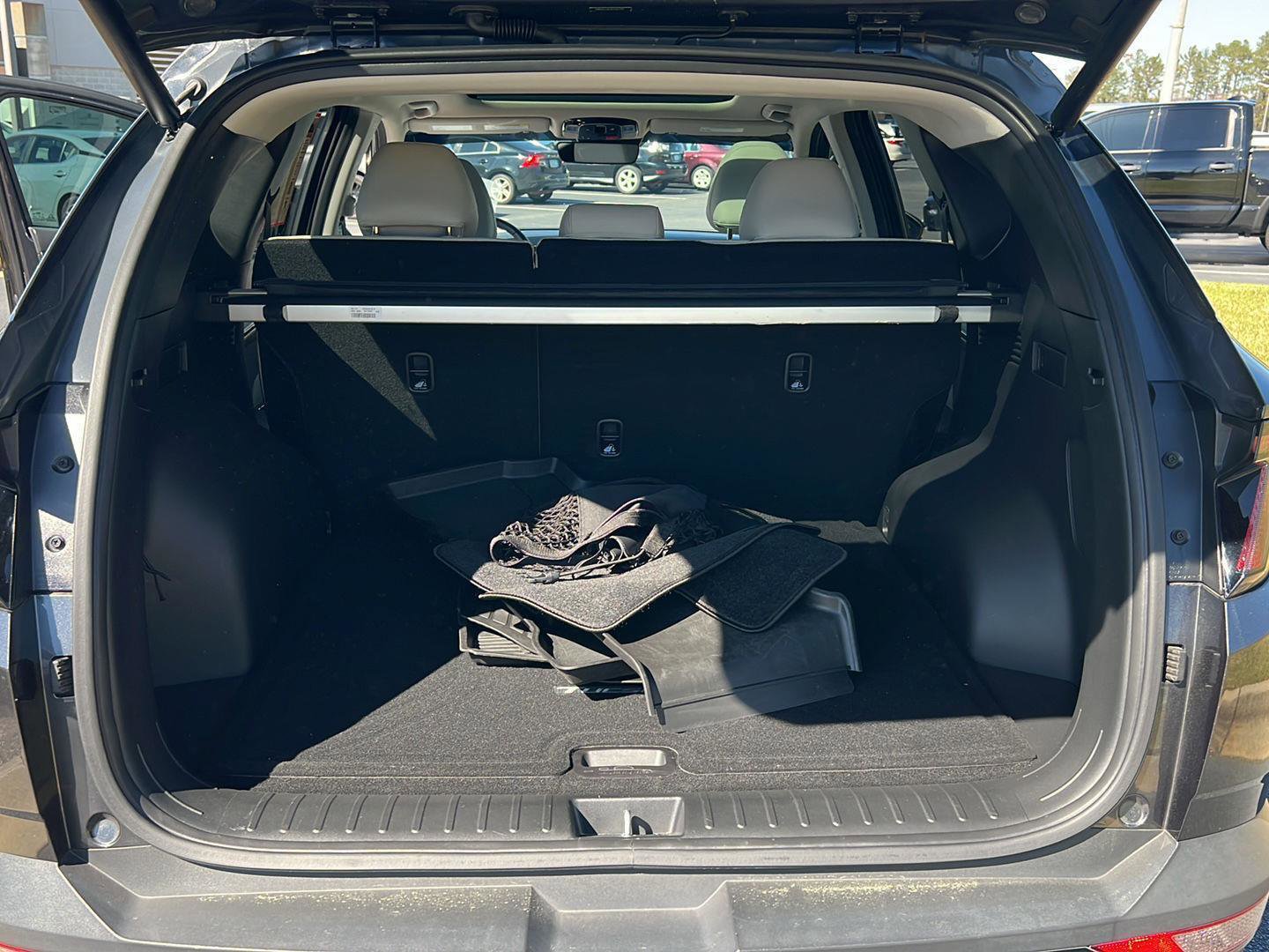 Used 2023 Hyundai Tucson Limited image 36