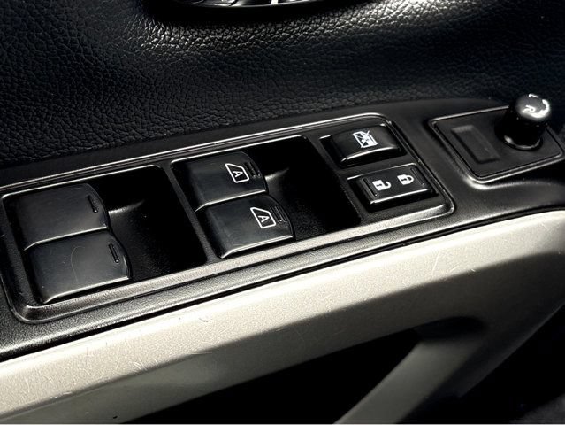 Certified 2023 Nissan Titan SV RWD image 25