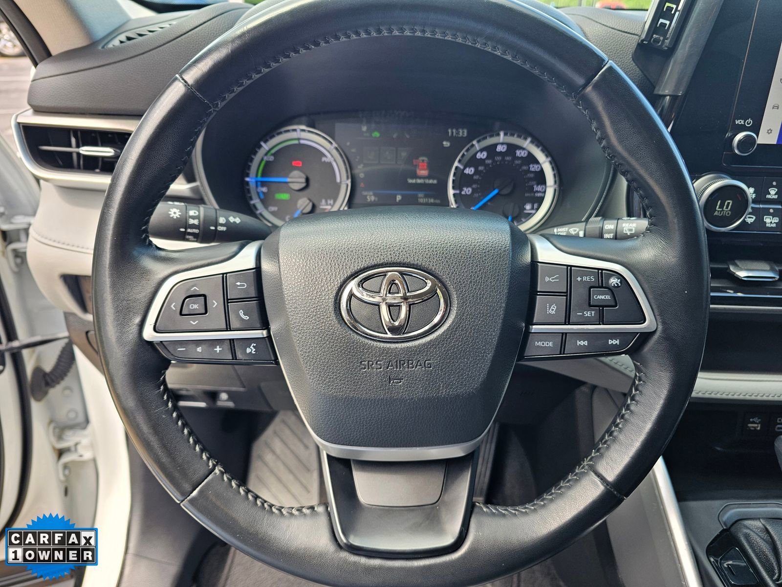 Used 2023 Toyota Highlander LE AWD/4WD image 16
