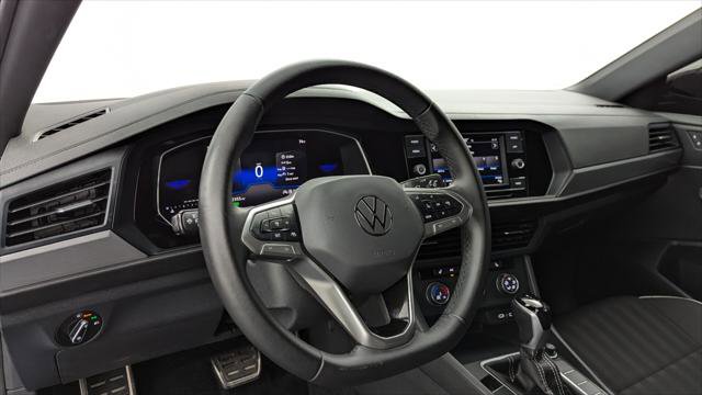 Used 2024 Volkswagen Jetta Sport image 24