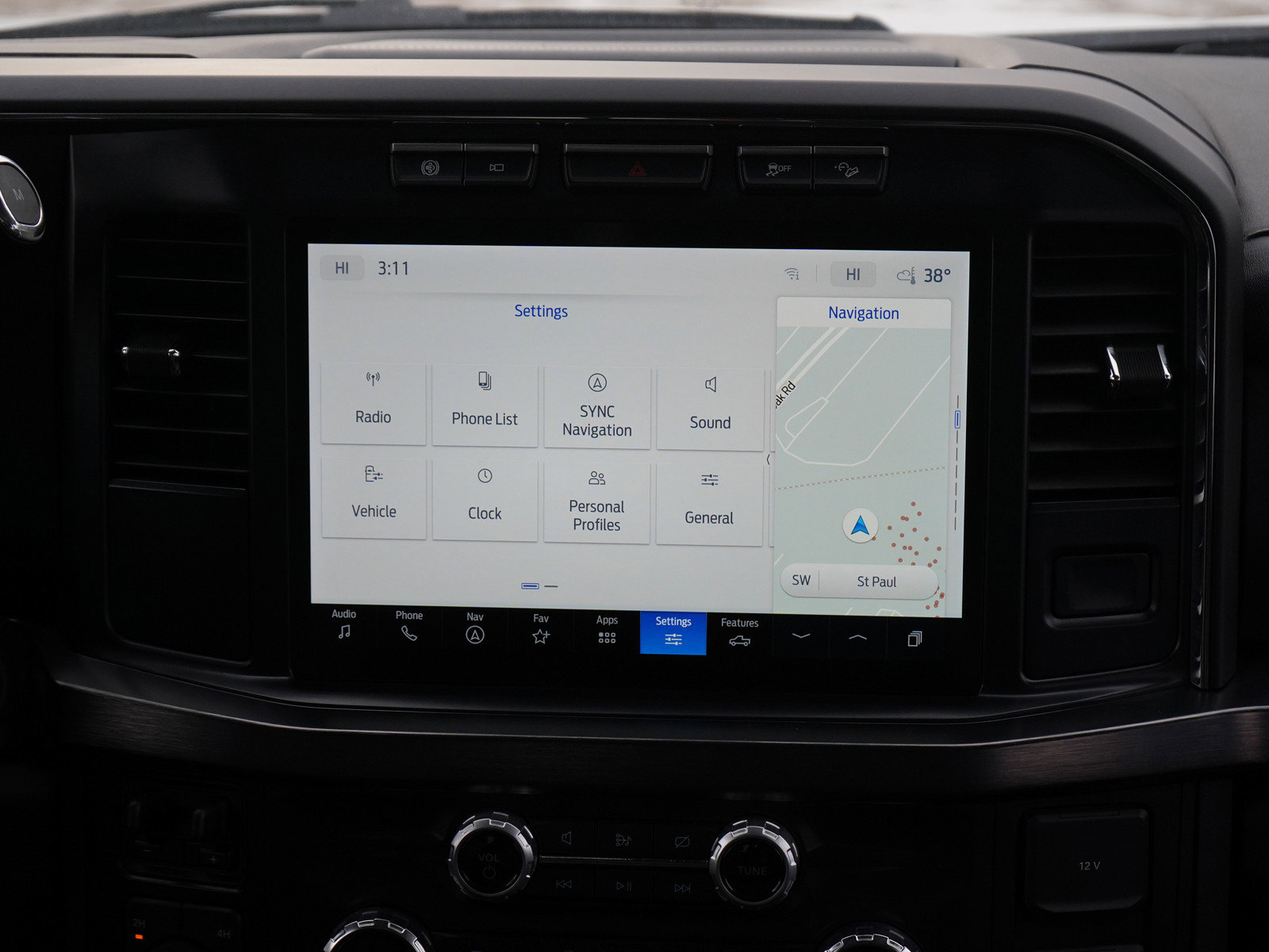 Used 2024 Ford F350 Lariat image 15