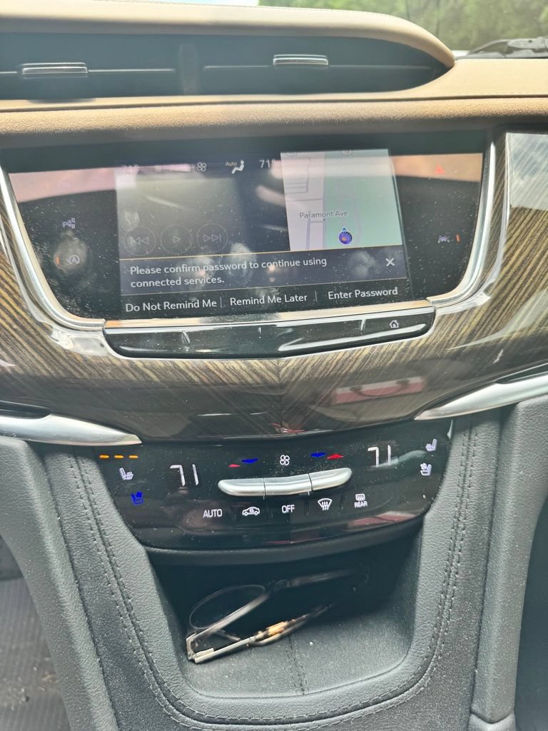 Used 2024 Cadillac XT6 Premium Luxury w/ Platinum Package FWD image 22