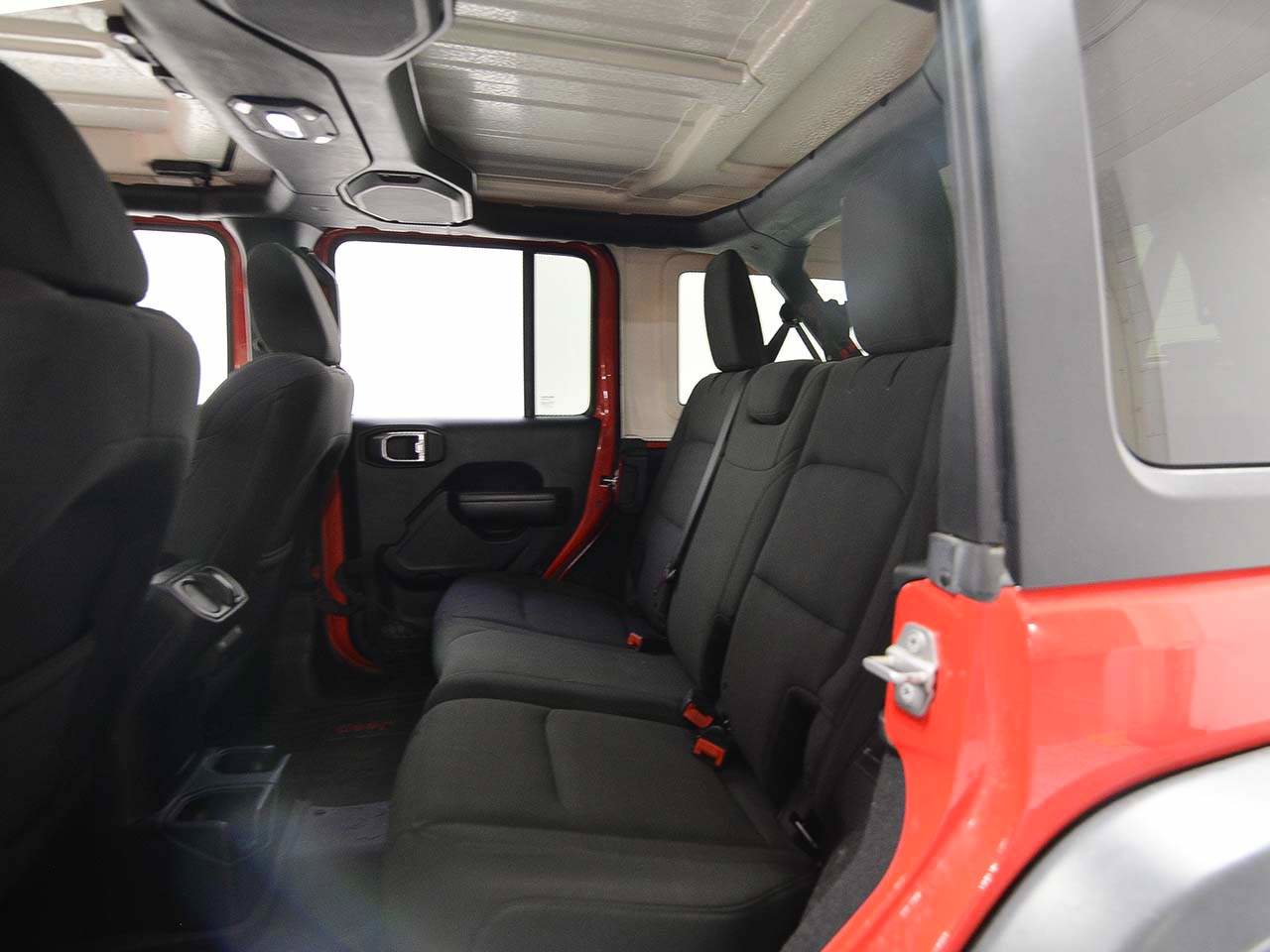 Used 2018 Jeep Wrangler Unlimited Sport S image 11