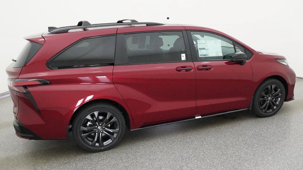 New 2026 Toyota Sienna XSE FWD image 13