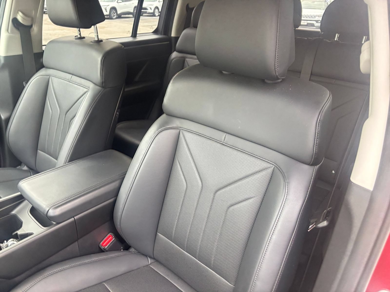 Used 2025 Hyundai Santa Fe SEL AWD/4WD image 38