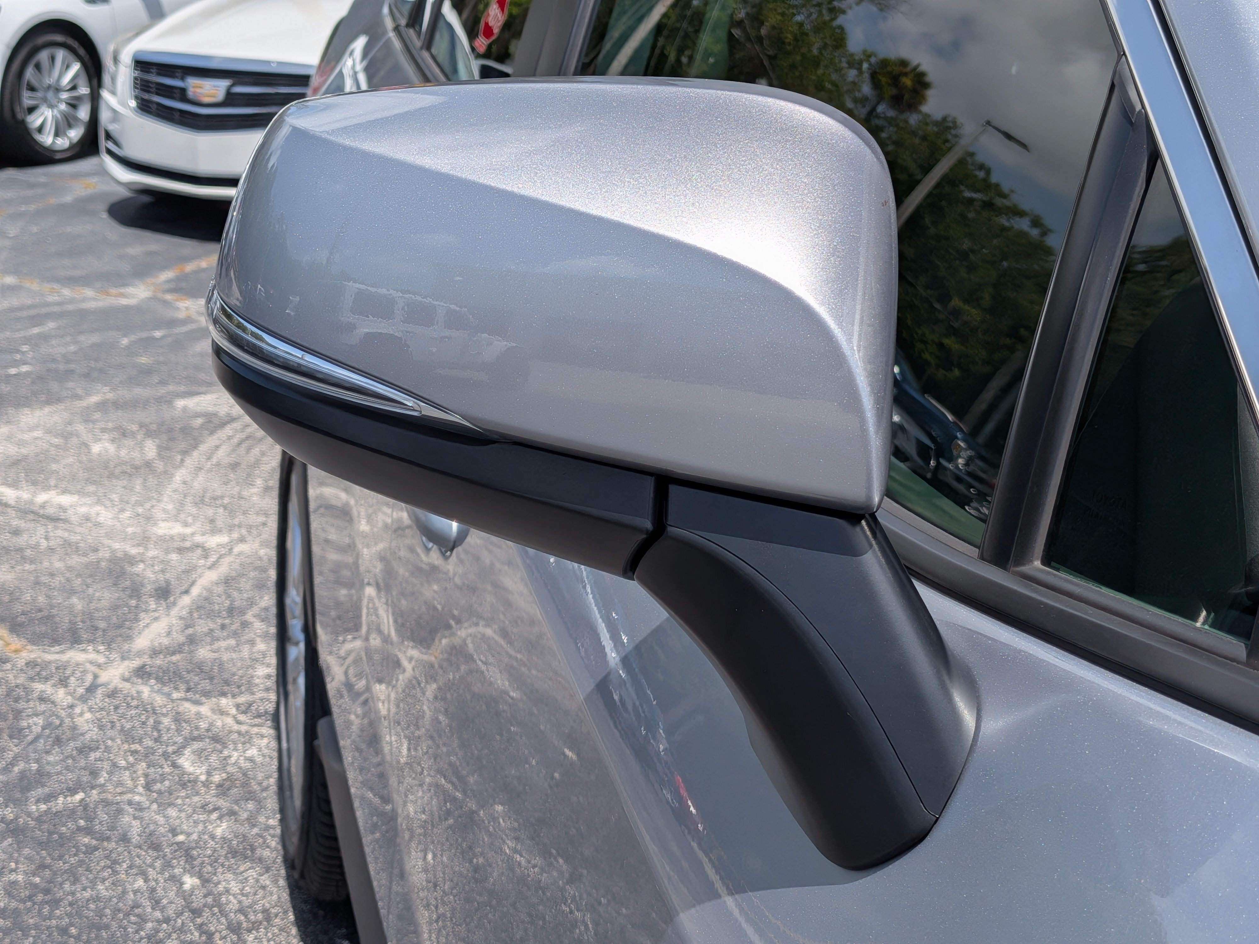 Used 2021 Toyota RAV4 XLE Premium FWD image 11