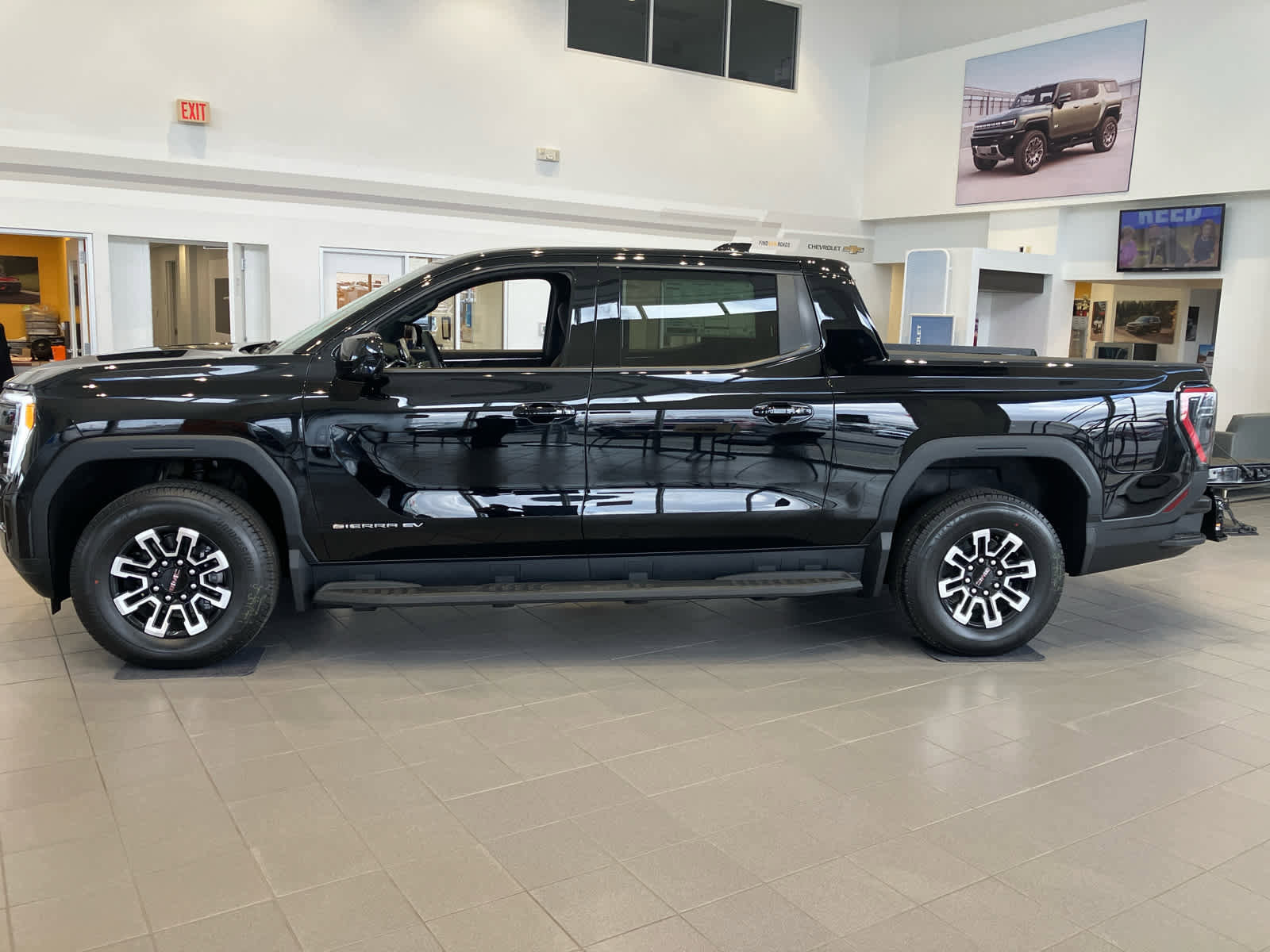 New 2026 GMC Sierra EV Elevation image 4