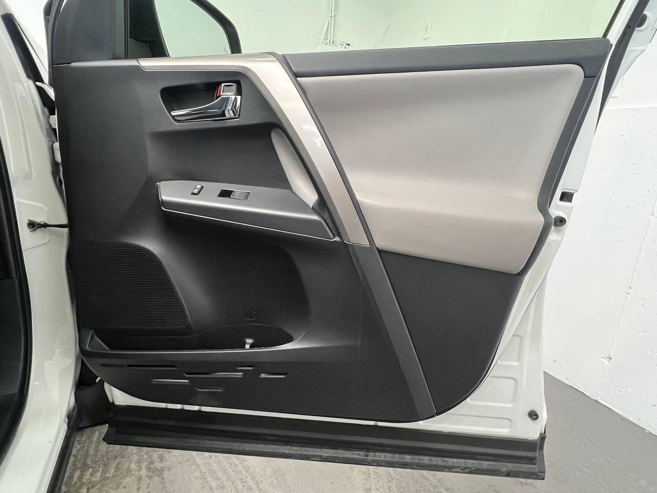 Used 2018 Toyota RAV4 XLE w/ Plus Extra Value Package image 11