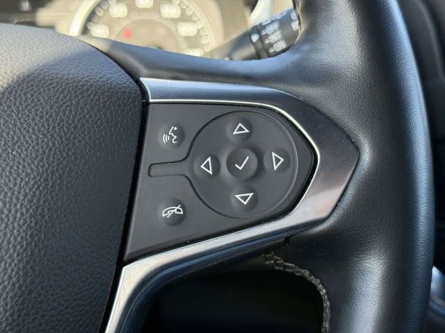 Used 2023 Chevrolet Traverse LT FWD image 24