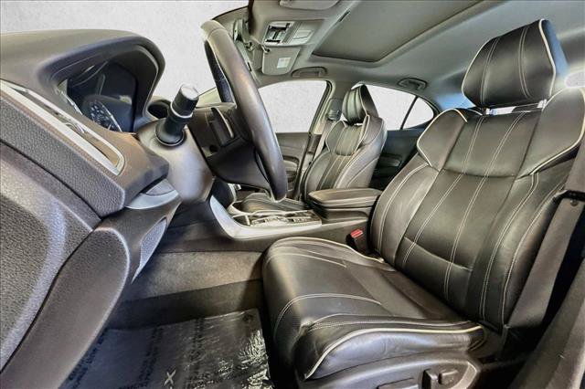 Used 2018 Acura TLX w/ Technology Package FWD image 19