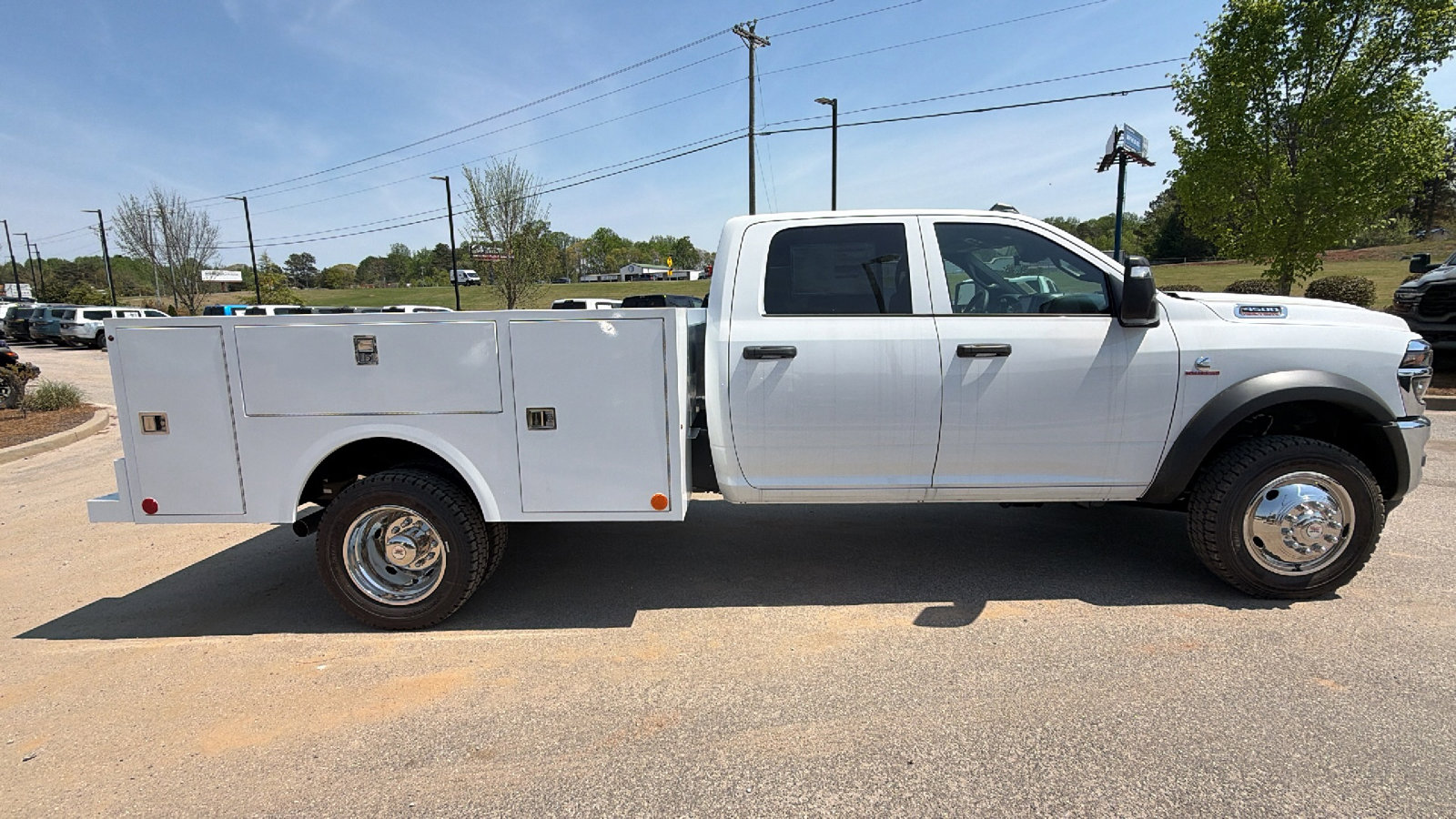 New 2026 RAM 4500 Tradesman w/ Chrome Appearance Group AWD/4WD image 7