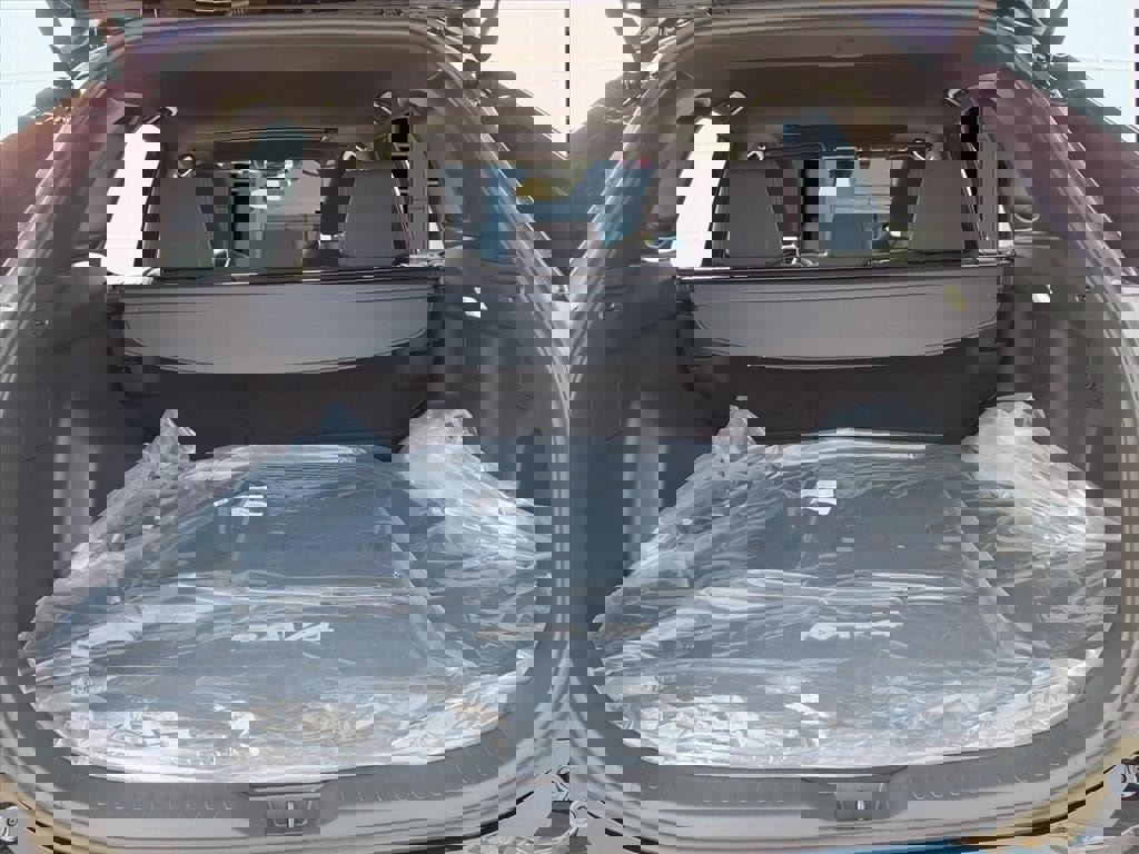 New 2025 Toyota RAV4 SE image 5