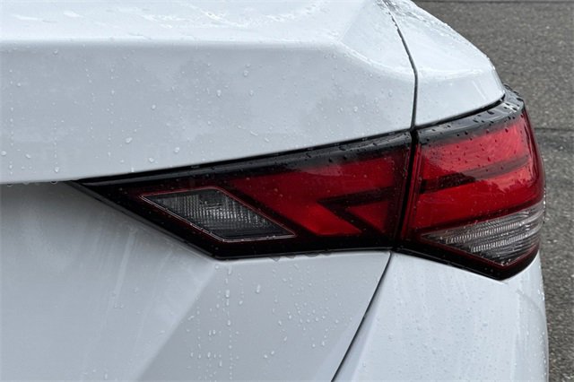 Used 2025 Nissan Sentra SV image 48