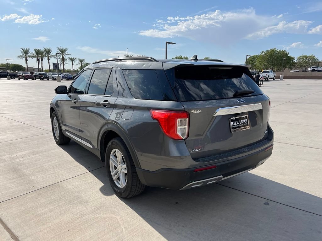 Used 2023 Ford Explorer XLT w/ Equipment Group 202A AWD/4WD image 9