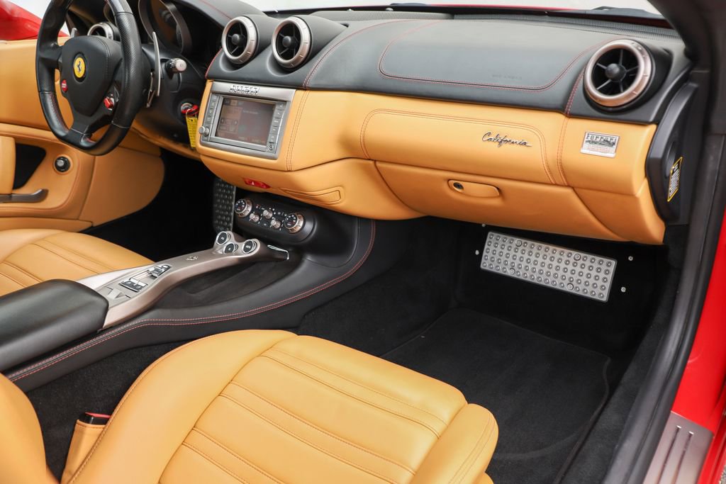 Used 2010 Ferrari California image 35