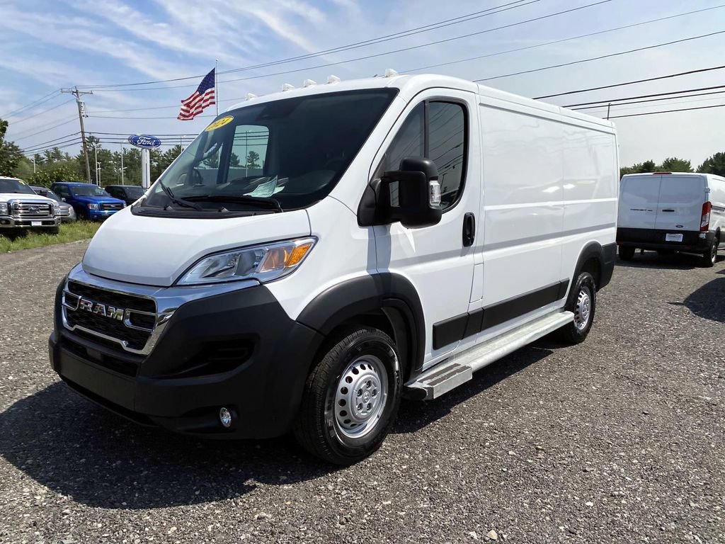 Used 2025 RAM ProMaster 2500 w/ U-Haul Equipment Group FWD image 9
