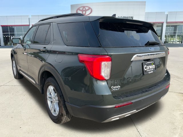 Used 2023 Ford Explorer XLT w/ Equipment Group 202A AWD/4WD image 3