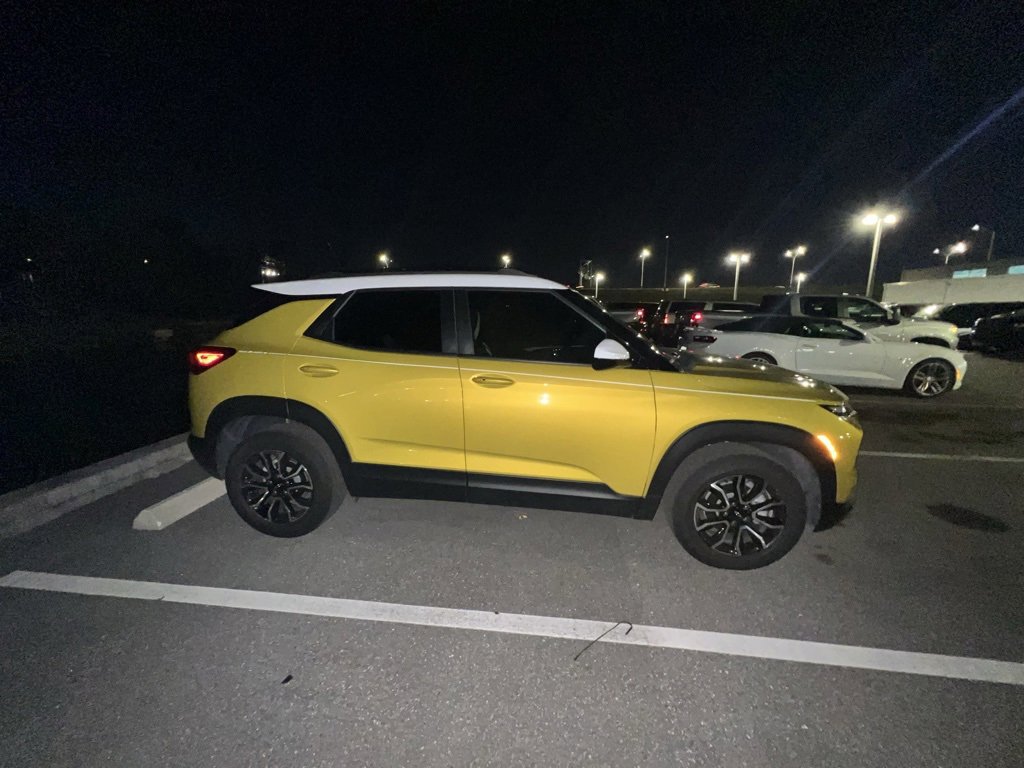 Used 2024 Chevrolet TrailBlazer ACTIV w/ Driver Confidence Package image 2