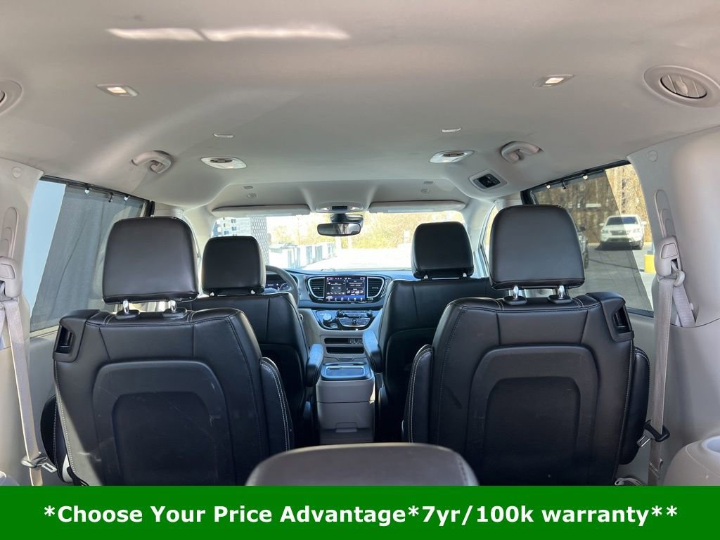 Certified 2023 Chrysler Pacifica Touring-L image 14