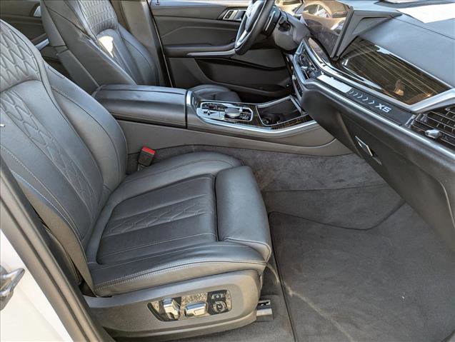 Used 2025 BMW X5 xDrive50e image 21