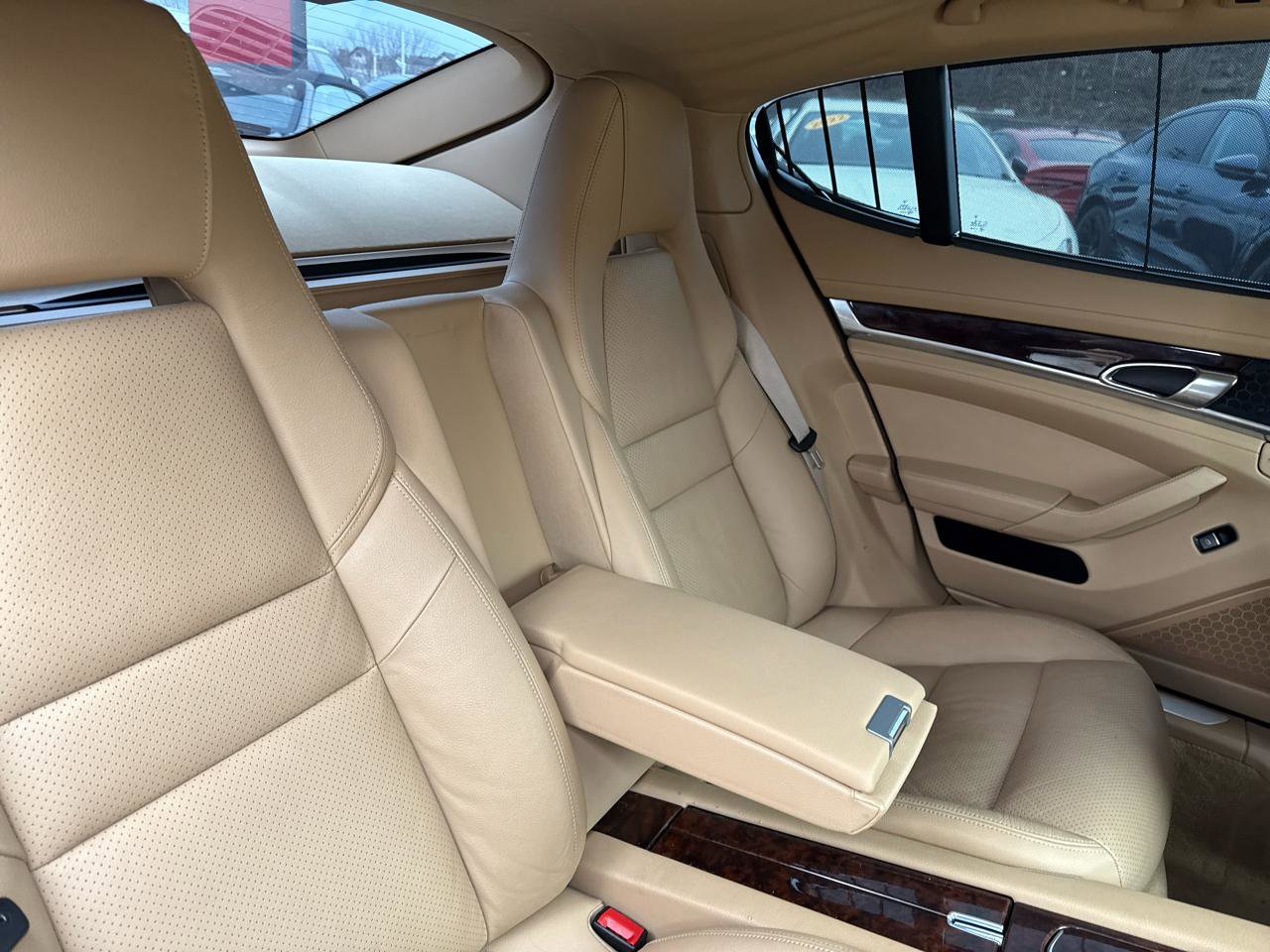 Used 2012 Porsche Panamera S image 34