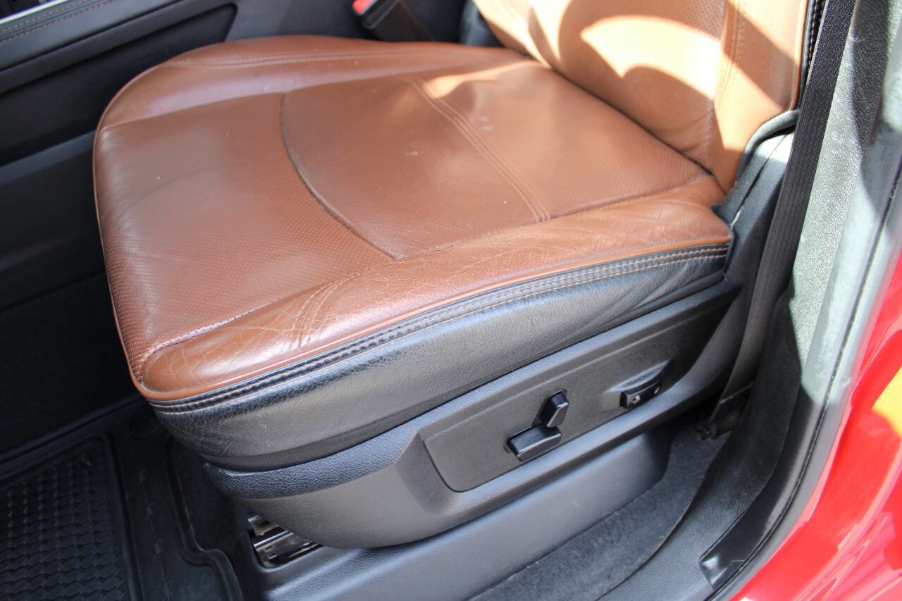 Used 2020 RAM 3500 Limited image 27