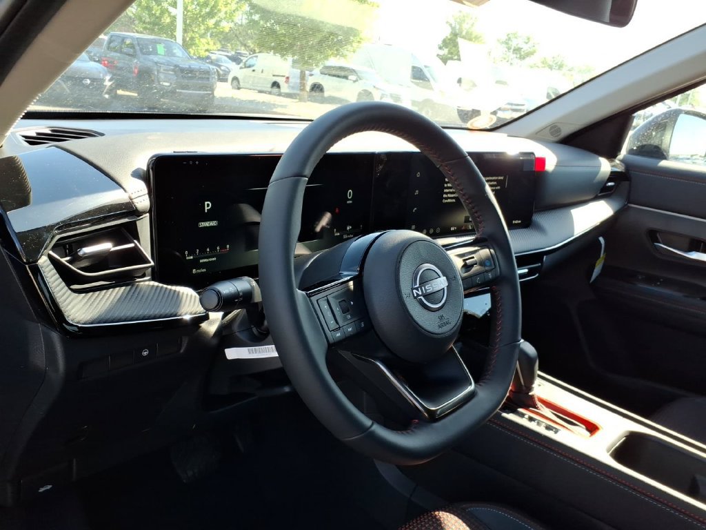 New 2026 Nissan Kicks SR w/ Cold Weather Package AWD/4WD image 15