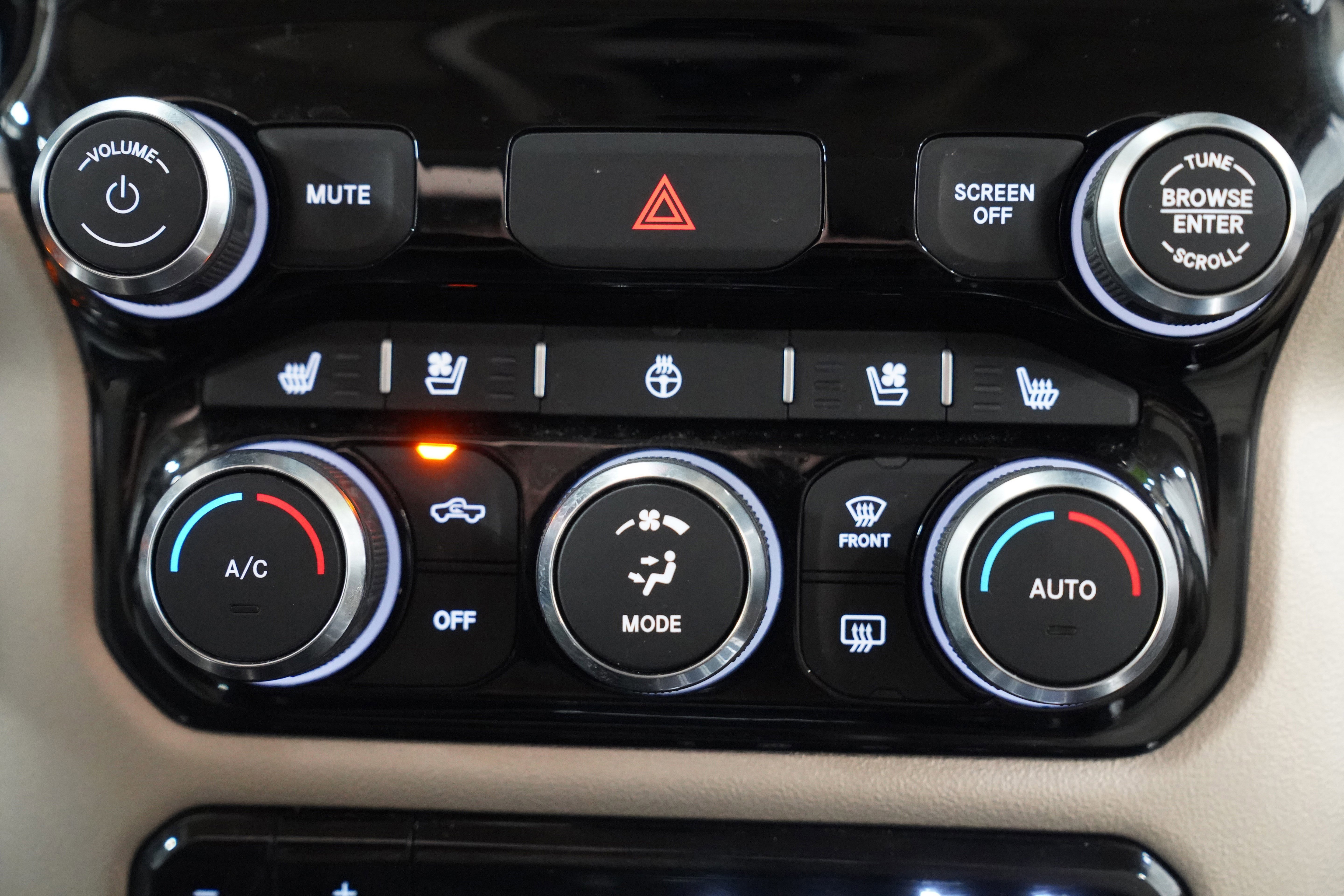 Used 2020 RAM 1500 Laramie image 32