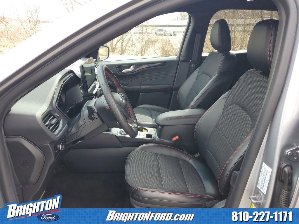 Used 2023 Ford Escape ST-Line Elite w/ Class II Trailer Tow Package image 10