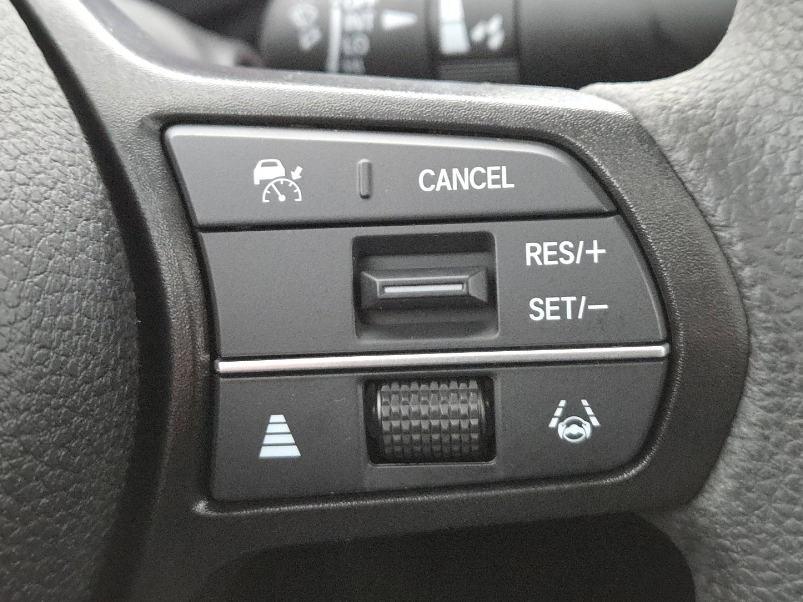 Used 2024 Honda Accord EX image 9