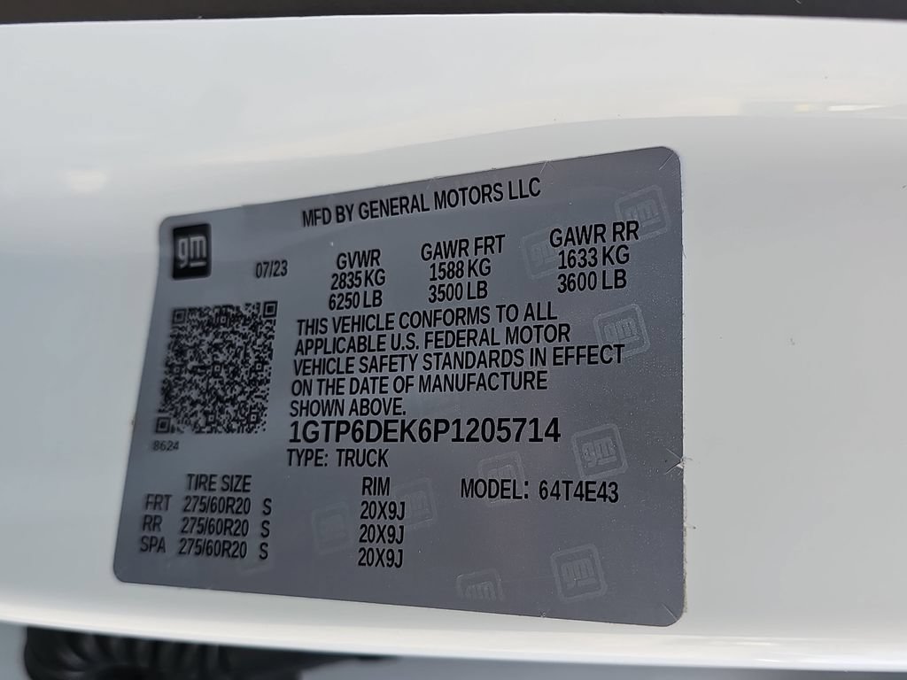 Used 2023 GMC Canyon AT4 w/ Canyon Safety Plus Package AWD/4WD image 41