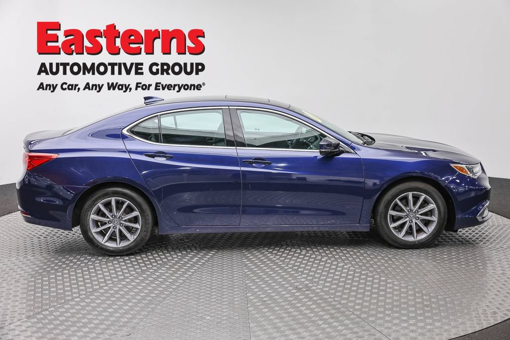 Used 2018 Acura TLX FWD image 4