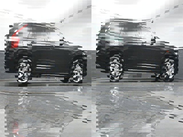 Used 2021 Volvo XC90 T5 Momentum w/ Climate Package image 40