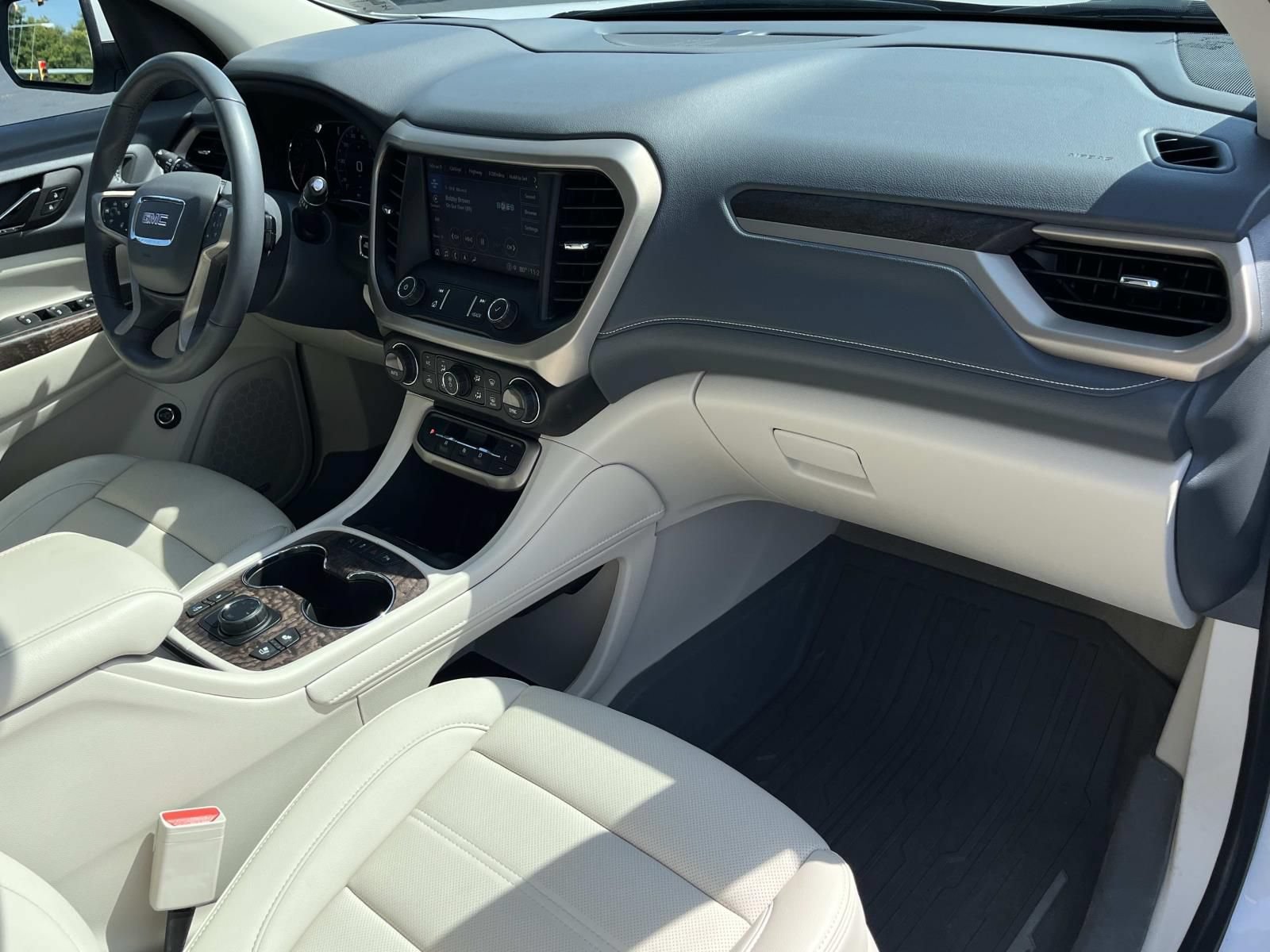 Used 2021 GMC Acadia Denali w/ Denali Ultimate Package AWD/4WD image 27