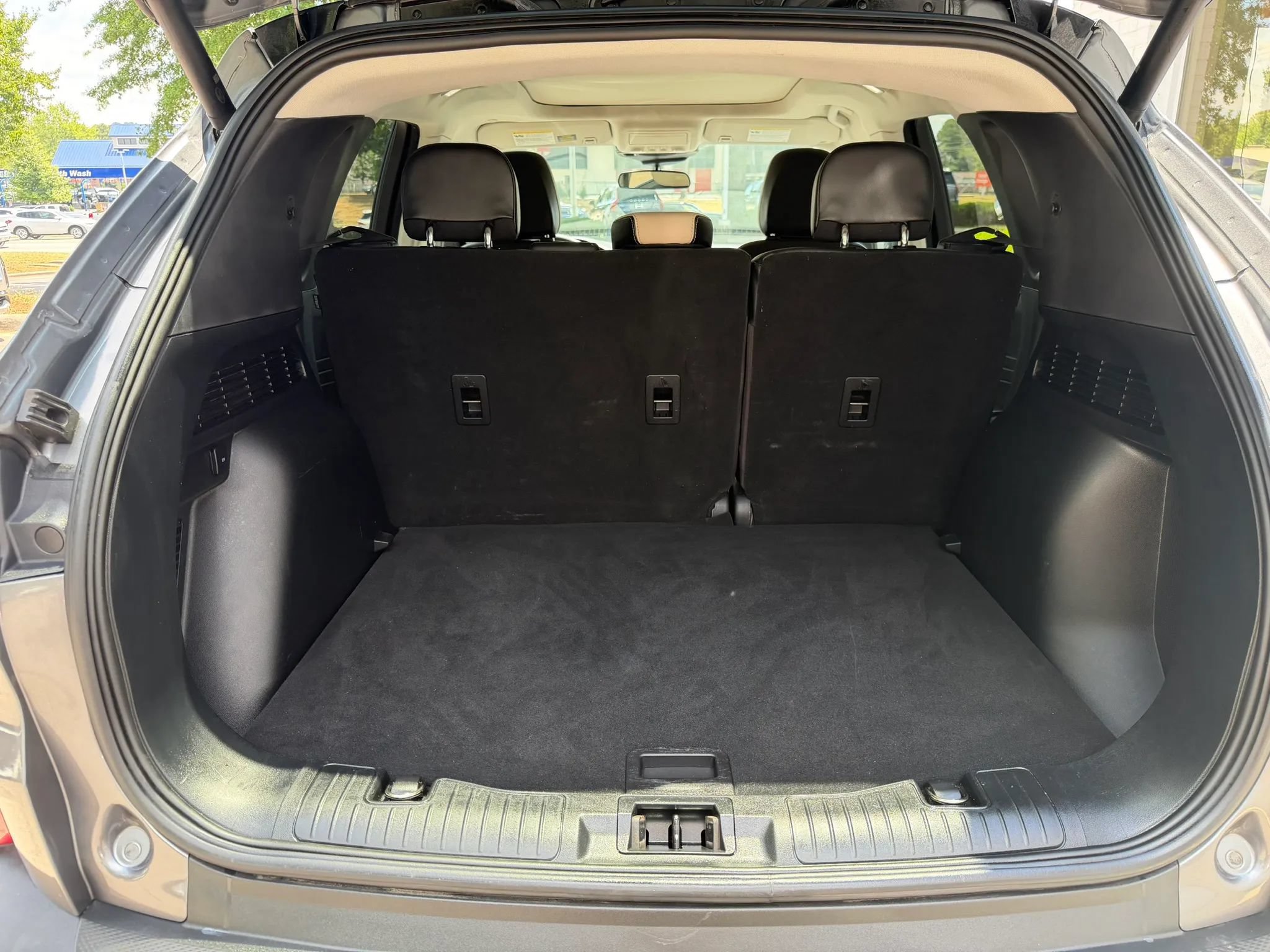 Used 2021 Ford Escape SEL w/ Technology Package FWD image 13