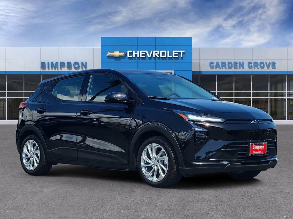 New 2027 Chevrolet Bolt LT w/ Comfort Package FWD image 1