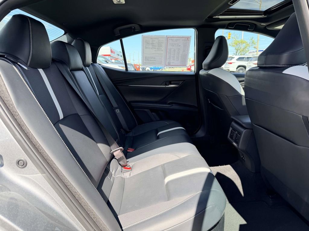 Certified 2025 Toyota Camry SE w/ Convenience Package image 15