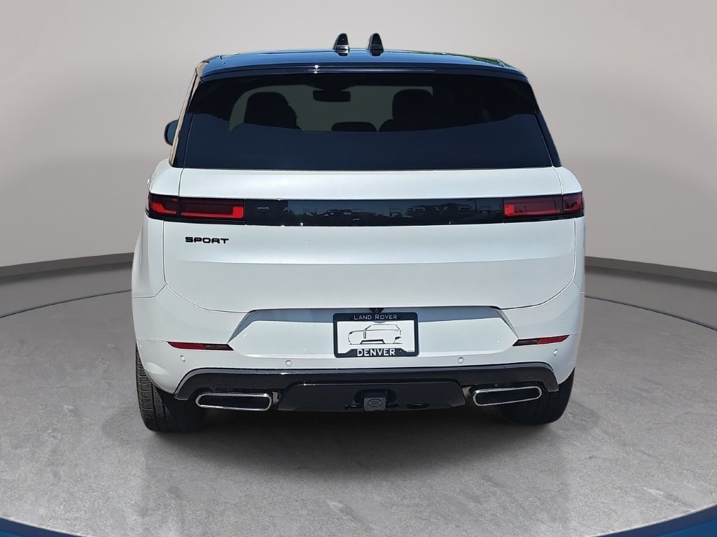 New 2026 Land Rover Range Rover Sport Dynamic SE AWD/4WD image 6