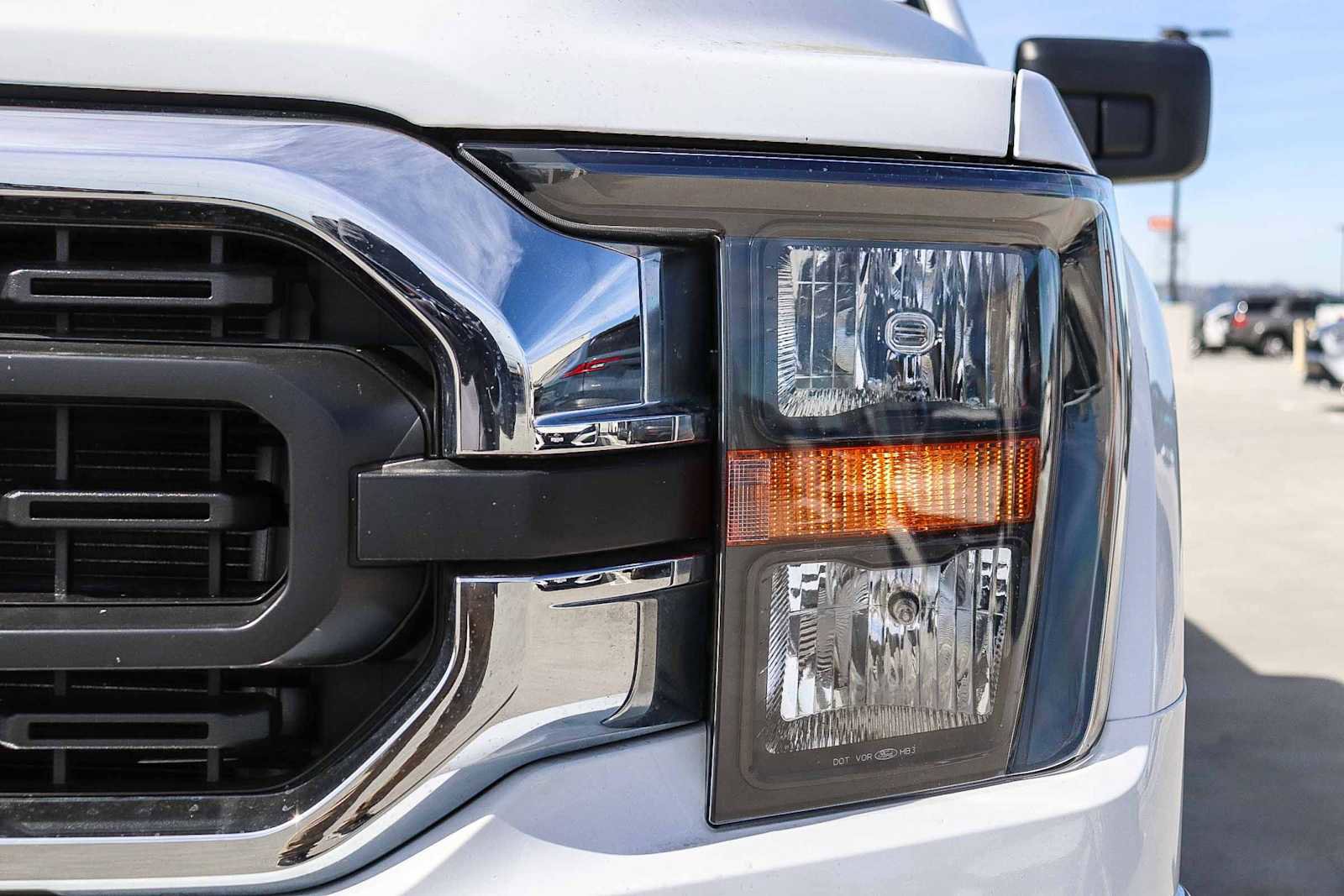 Used 2023 Ford F150 XLT image 5