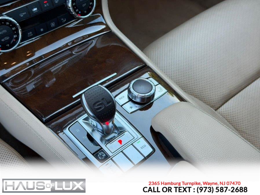 Used 2013 Mercedes-Benz SL 550 w/ Premium Pkg image 22