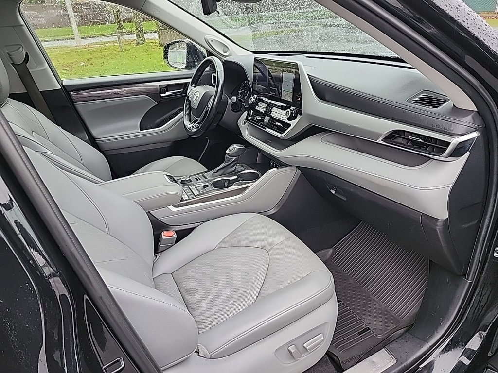 Used 2021 Toyota Highlander Platinum image 54