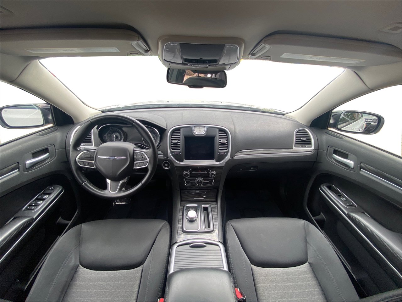 Used 2020 Chrysler 300 Touring w/ Sport Appearance Package image 30