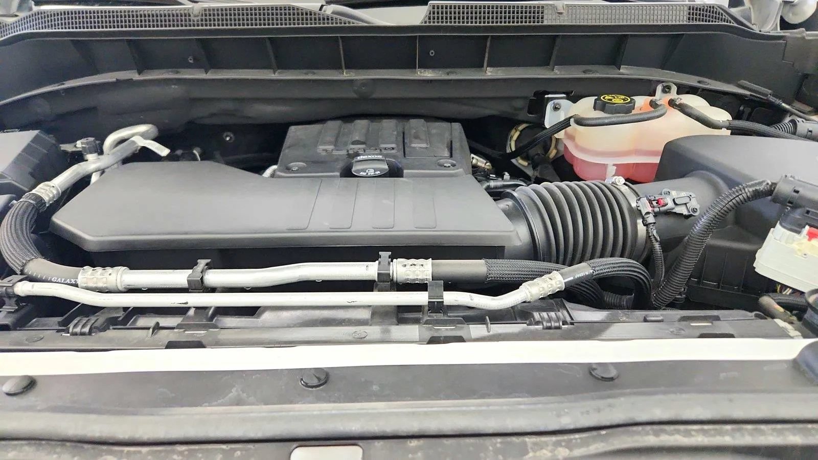 Used 2023 Chevrolet Silverado 1500 LT AWD/4WD image 37